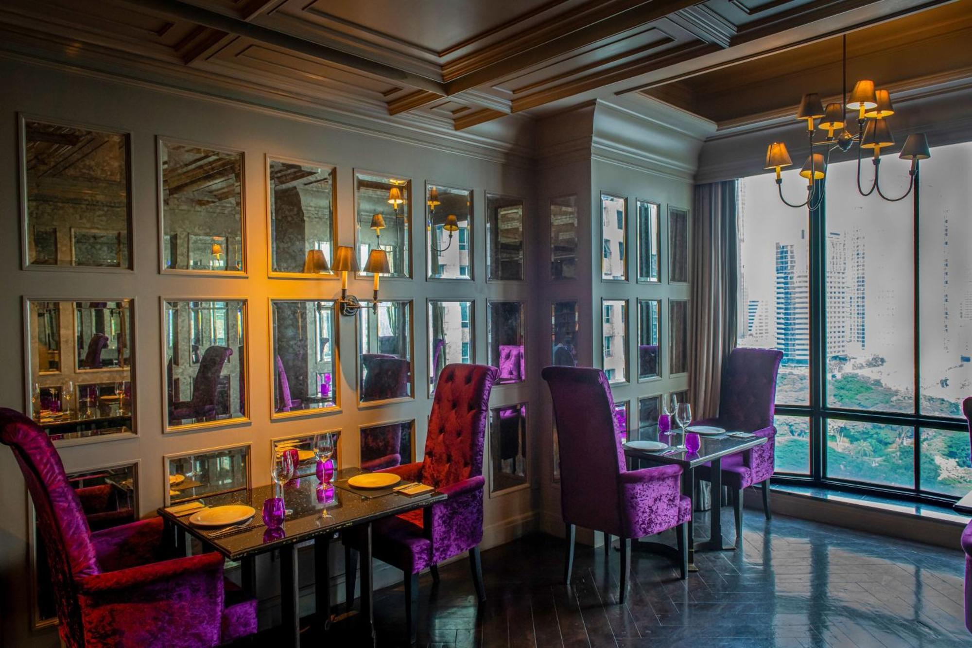Hotel Muse Bangkok, Autograph Collection Exterior photo The interior of the restaurant