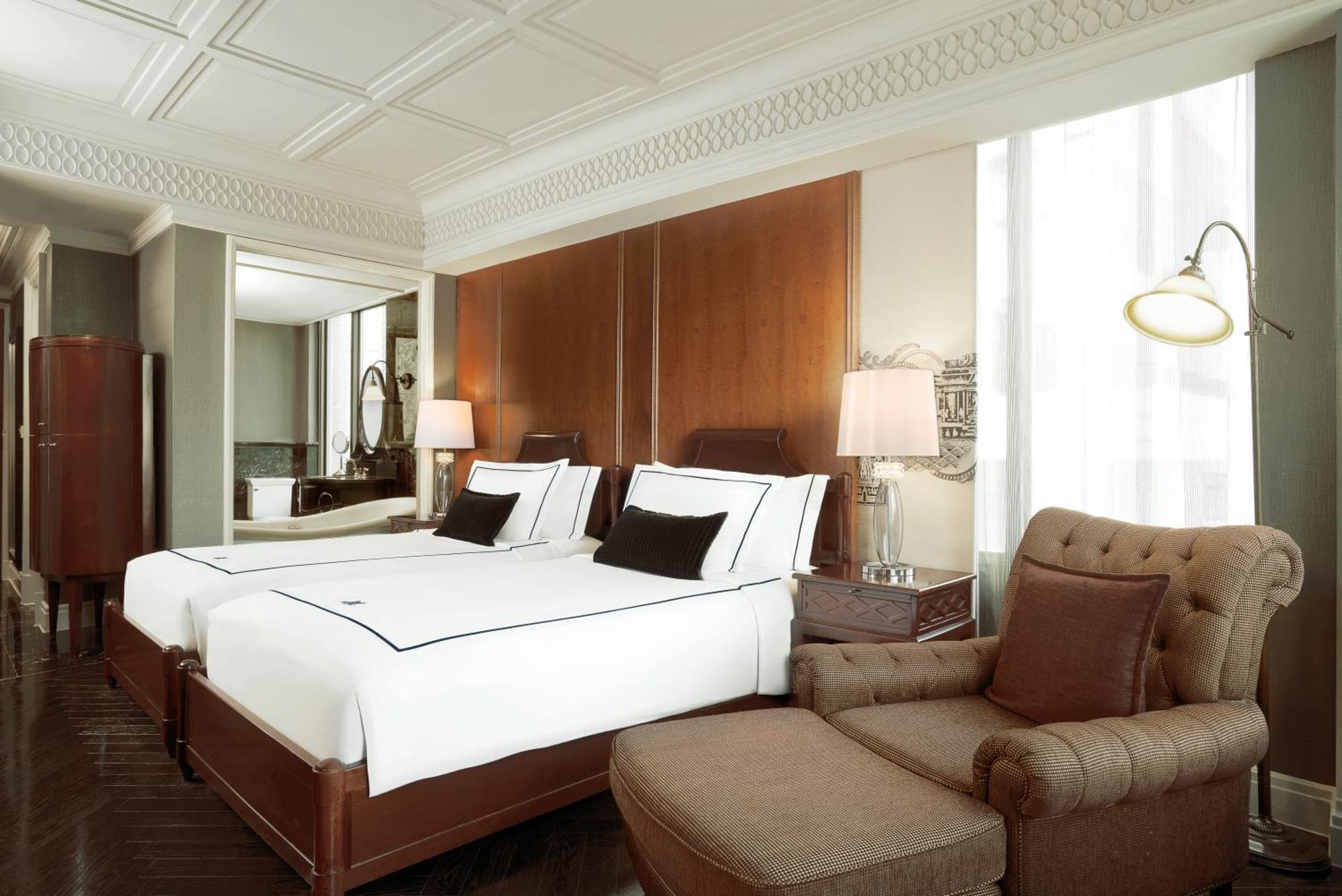 Hotel Muse Bangkok, Autograph Collection Exterior photo Deluxe Room
